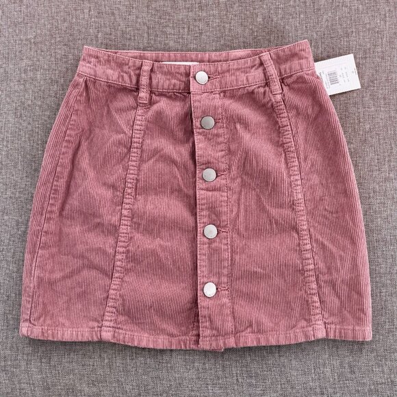 NEW! BillaBong Mini Button Skirt Size 25 Corduroy Mauve color msrp: $49.95 - Picture 1 of 9